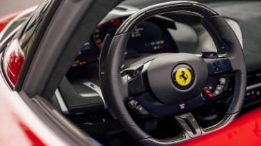 Ferrari Daytona SP3 - steering wheel/dash